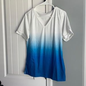 Medium Blue / white ombré T-shirt.